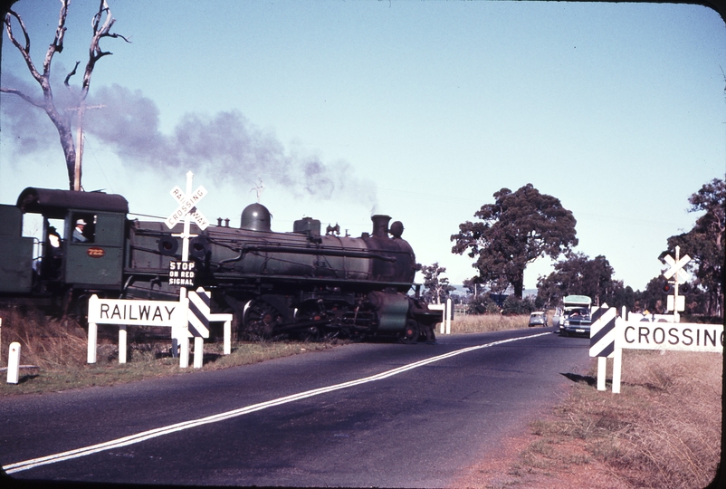 109303: Pinjarra - Coolup South West Highway Level Crossing Down Goods Pmr 722