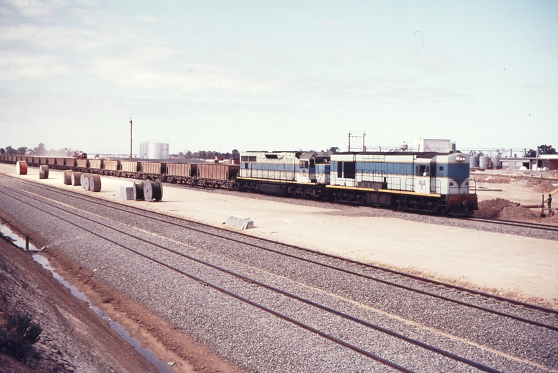 109830: Forrestfield Opposite Locomotive Depot Ballast K 205 L 253
