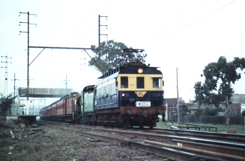 114793: Alphington Up Vintage Train E 1109 K 190