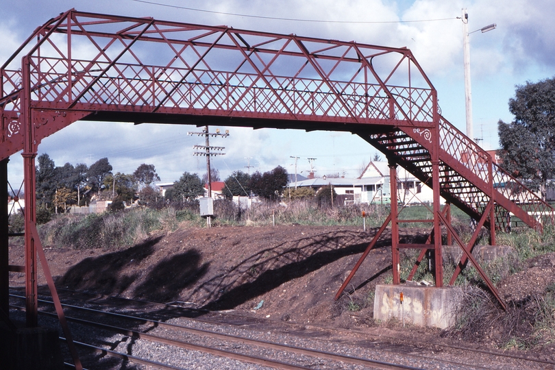 117349: Ballarat East Locomotive Depot Footbridge Looking towards Melbourne