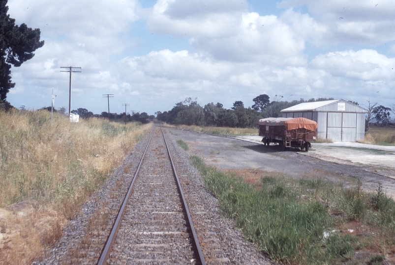 117425: Monomeith Looking towards Melbourne
