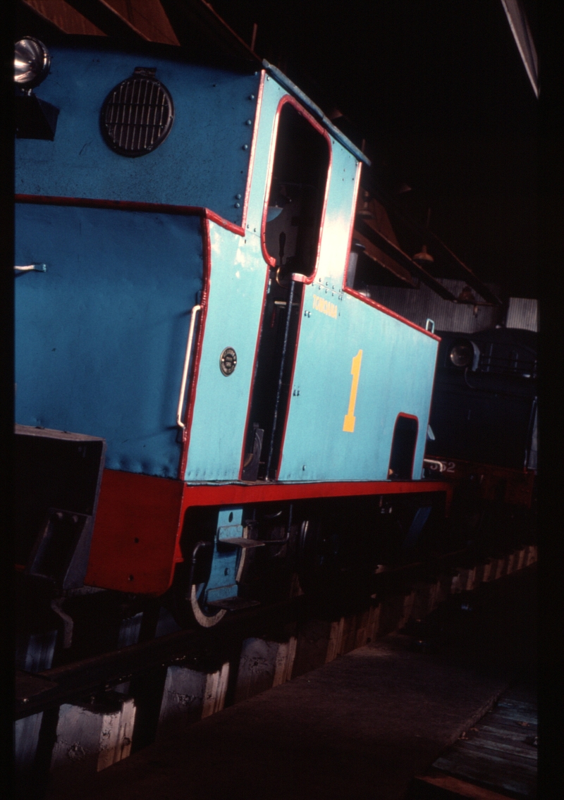 125255: Main Line Steam Trust Parnell Depot Tomoana Bagnall 2475-1933
