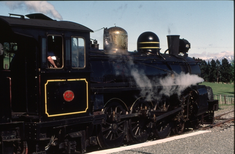 125717: Weka Pass Railway Waikari (2), A 428 running round AREA Special