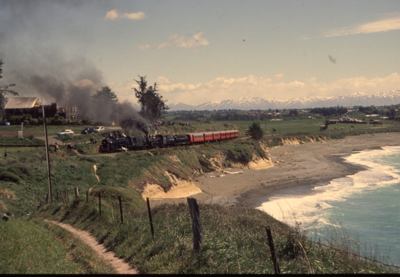 131595: km 174.5 South Island Main Trunk Steam Incorporated Special to Dunedin Ja 1271 Ab 663