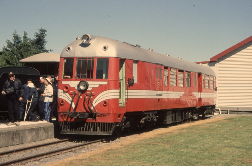 131804: Plains Railway Vulcan Railcar RM 50