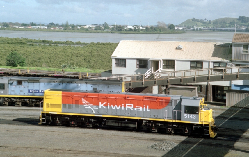 132796: Westfield DXB 5143 First Locomotive in Kiwi Rail livery