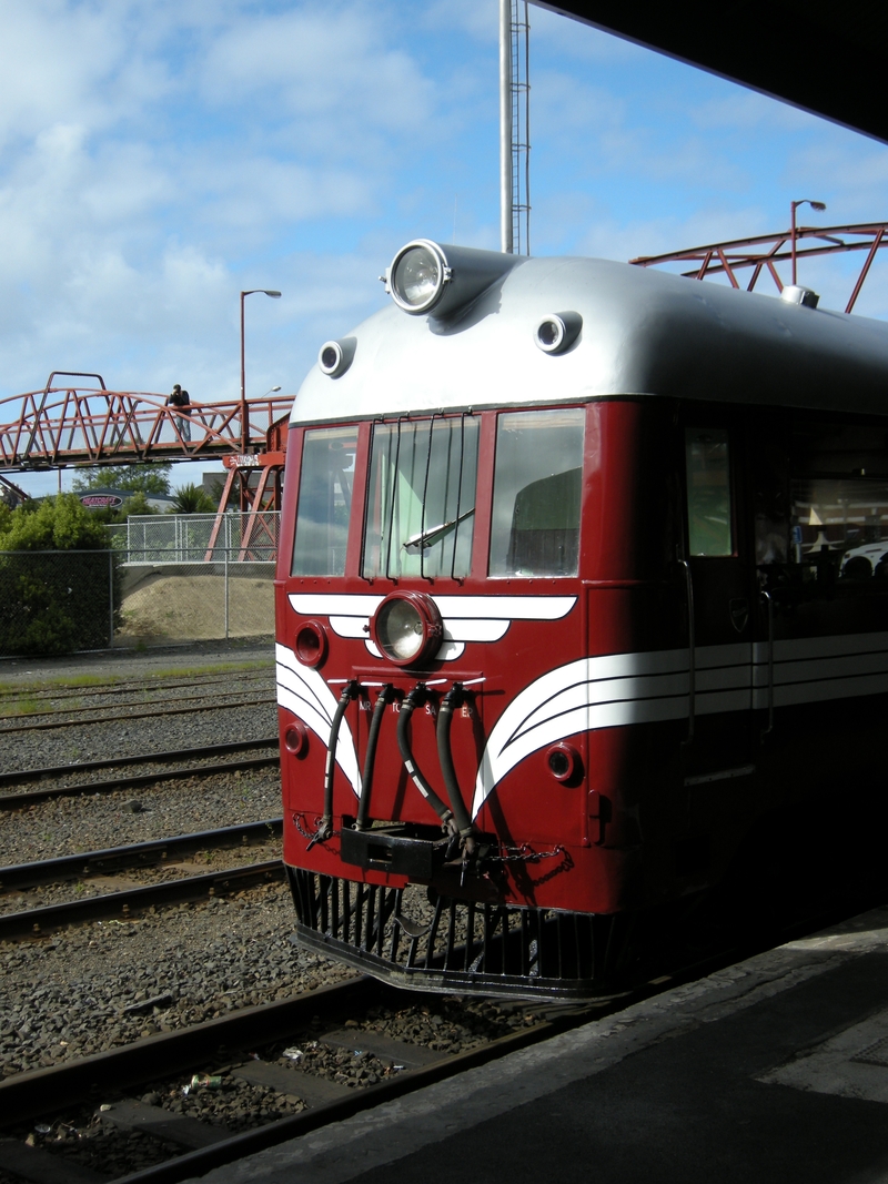 135824: Dunedin 10:00am Down Railcar Vulcan RM 56