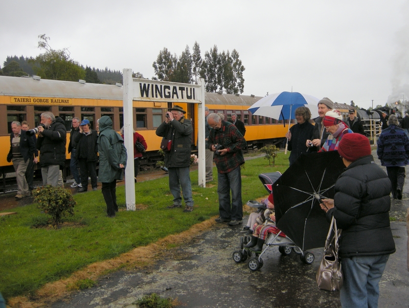 135996: Wingatui 130th Anniversary cutting of first sod on Otago Central Railway