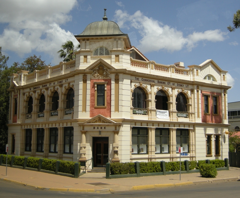 201532: Moree Commercial Banking Compamy of Sydney Building