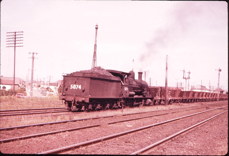 100384: Waratah Down empty Coal Train 5074 Tender First non air 4w coal hoppers