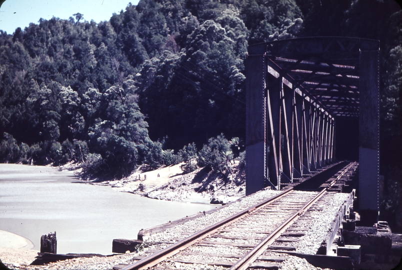 102561: Teepookana King River Bridge