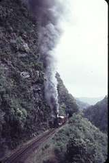 103735: Rewanui Incline No 4 Tunnel up side 6:35am Up Passenger Ww 679
