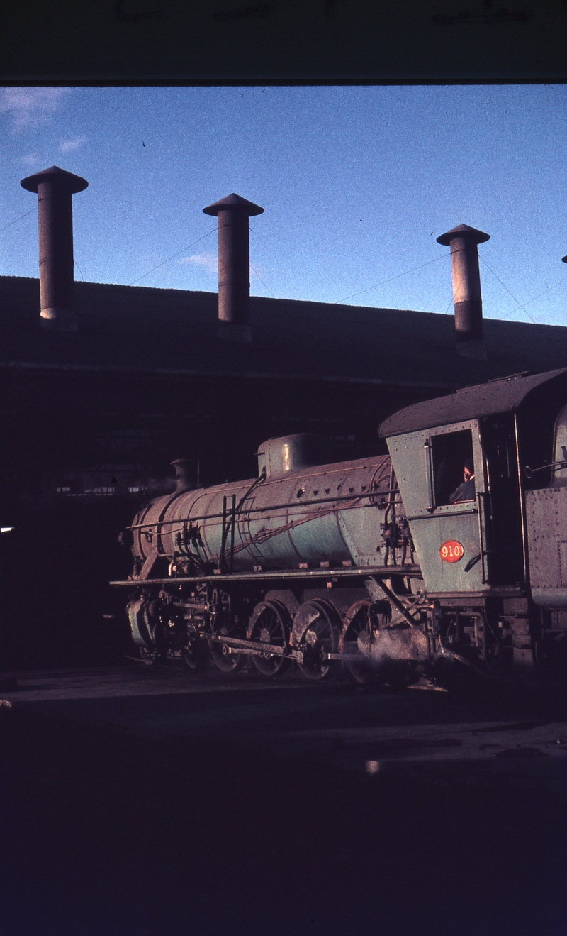 109836: Narrogin Locomotive Depot W 910