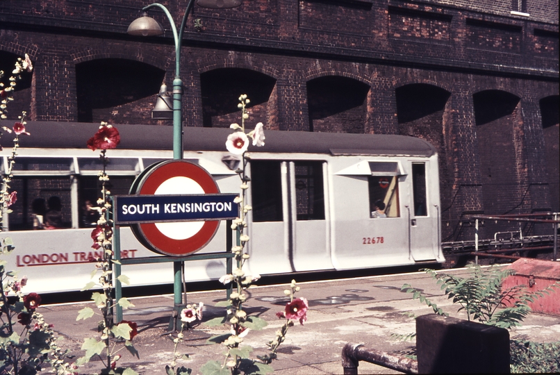 110909: London Transport South Kensington Tube Train 22678 at rear