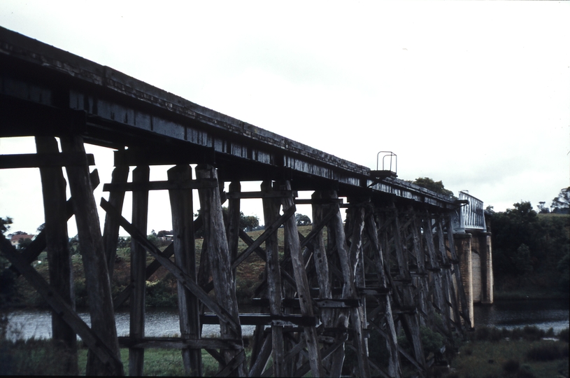 114596: Nicholson River Bridge Looking West