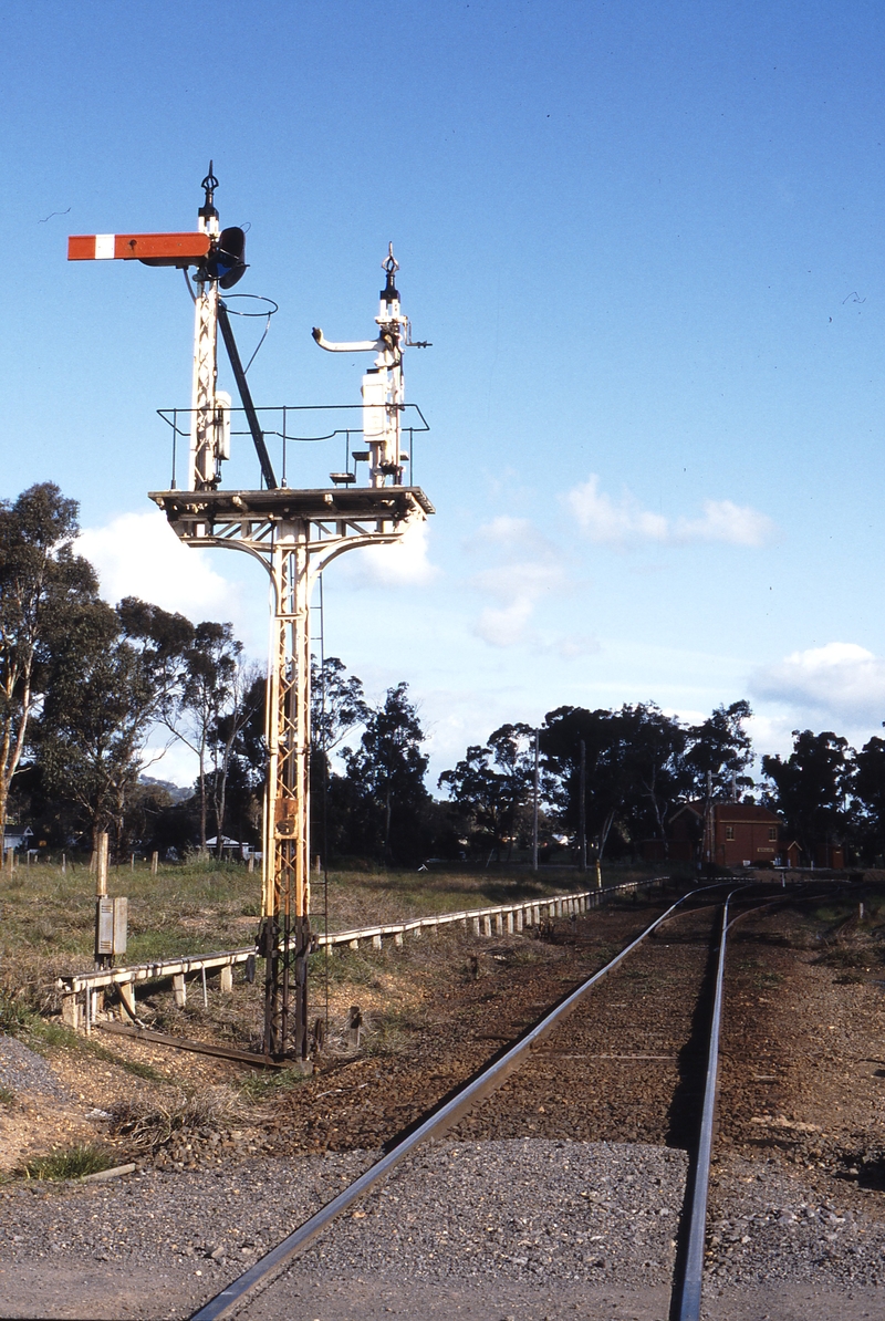 116602: Mangalore Up Home Signal Tocumwal Line