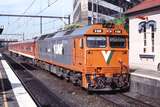117965: Redfern SL2 Up Melbourne Express G 518