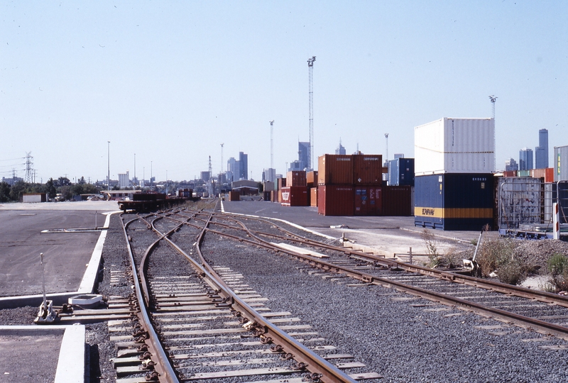 118260: South Dynon Container Terminal West End No 1 No 2 & No 3 Roads Looking East