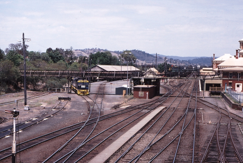 119515: Albury in distance Up Steel Train 8105 leading