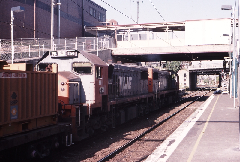 121071: Moorabbin 9553 Down Steel Train X 52 X 54