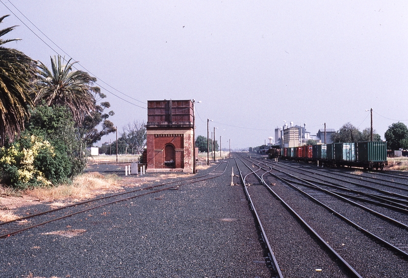 121246: Echuca Looking towards Melbourne from Platform