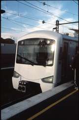 128698: Dandenong 733 M leading Up Test Train 6-car Siemens