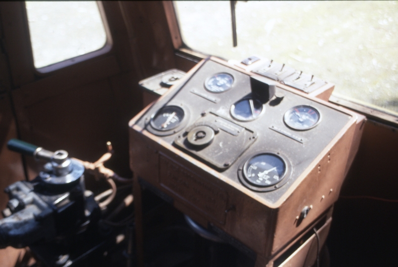 130048: Bullarto Driver's Control Panel on 280 HP DRC 91 RM