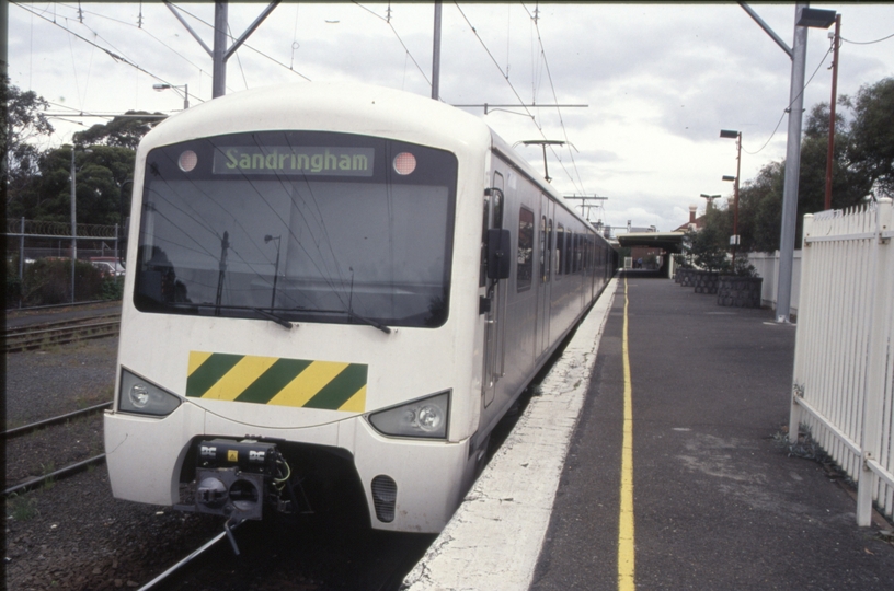130061: Sandringham 1:03pm Suburban To Flinders Street  6-car Siemens 718 M leading