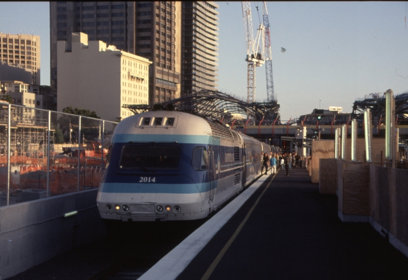 130202: Spencer Street Platform 1 Overnight XPT to Sydney XP 2014 leading