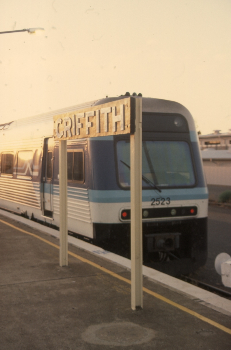 130900: Griffith Passenger to Sydney via Junee (EA 2507), EC 2523