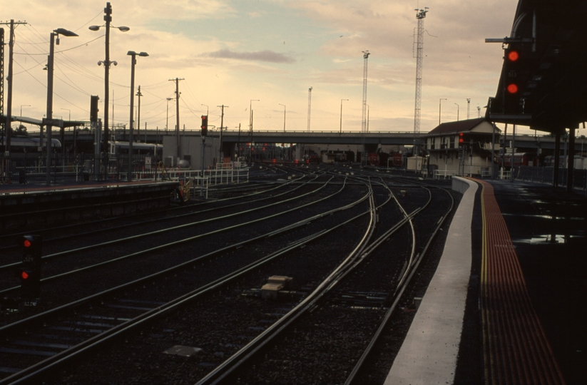 133239: Southern Cross Platform 2 looking North showing platform extension