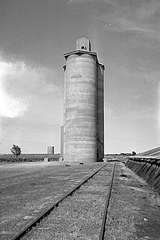 133432: Patchewollock Silo at end of track