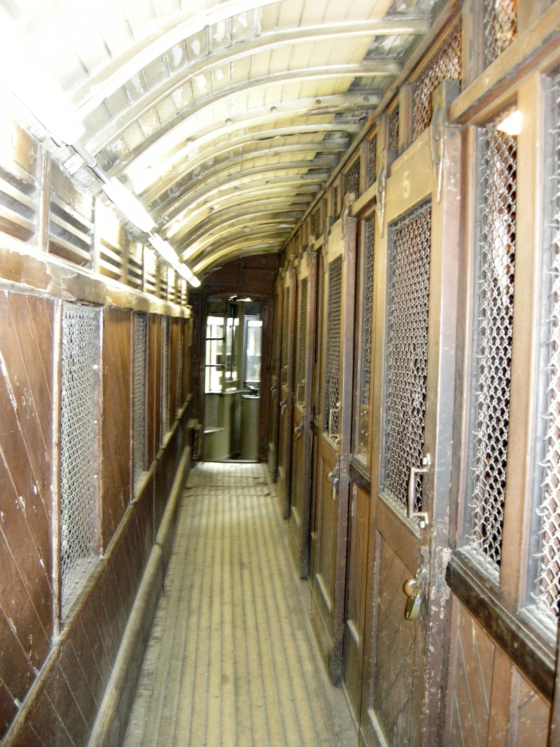 135337: Sydney Tram Museum Loftus Prison Car 948 Corridor