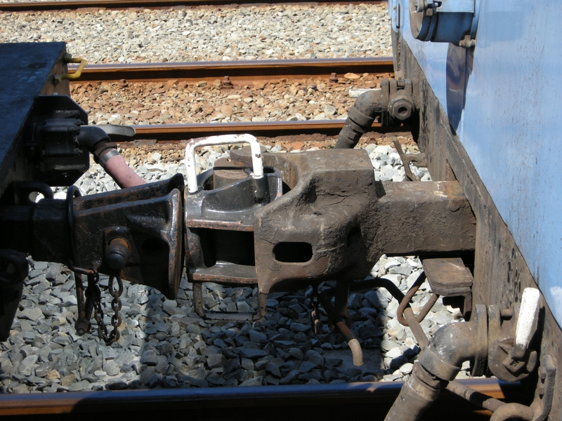 136054: Oamaru Transition coupling between tank and carriage