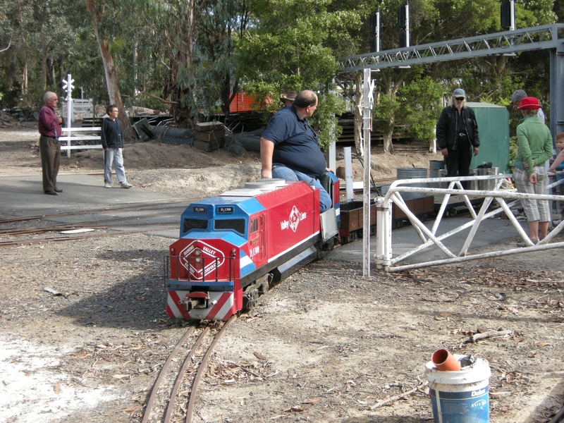 136268: Diamond Valley Railway Work Train 'D2 1300 Ross Ellis'
