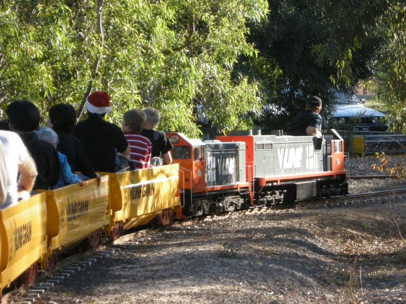 136277: Diamond Valley Railway Passenger 'X 44 Y 121'