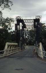 401019: Tooleybuc Bridge NSW looking towards Victiria