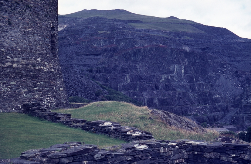 401396: Dolbadarn Castle and Dinorwic Slate Quarry near Llanberis Caernarvonshire Wales