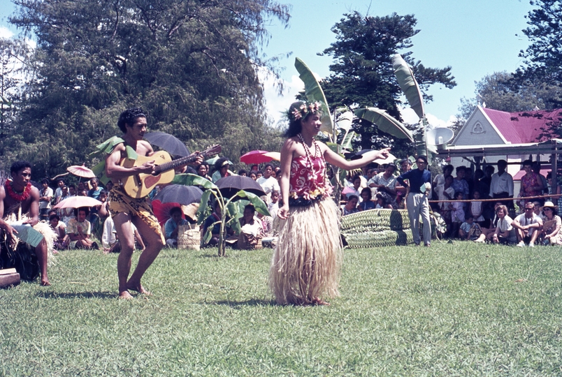 401780: Nuku'Alofa Tonga Dances on Malae Hula Photo Wendy Langford